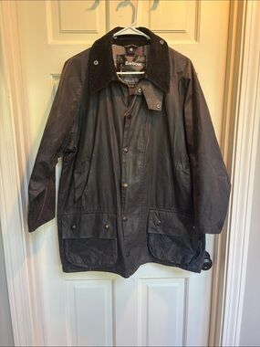 Barbour Beaufort Men's Waxed Jacket in Dark Brown with Cord Collar size 42